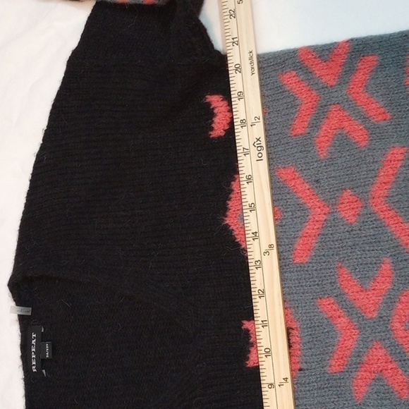 Repeat Womens Sweater Sz XXS Alpaca Wool Black Pink Oversized Warm Winter Fall - Picture 7 of 8